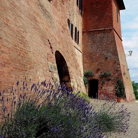 Castello Saltemnano Farm stay