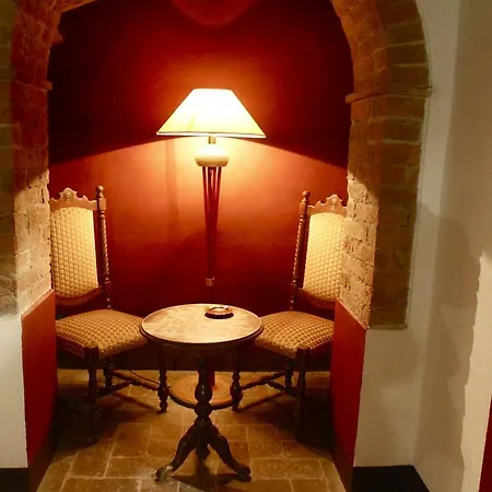 Castello Saltemnano Farm stay