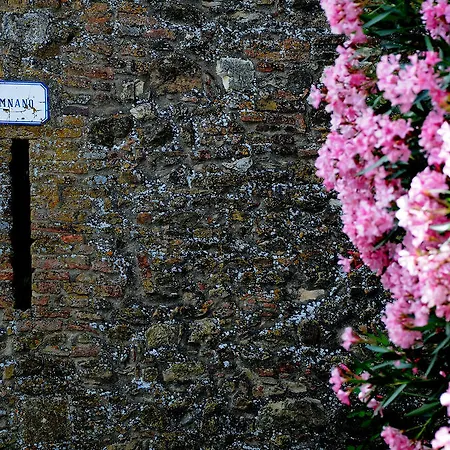 Farm stay Castello Saltemnano