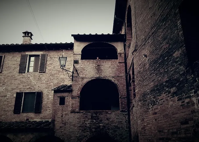 Agriturismo Castello Saltemnano * Buonconvento